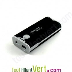 Freeloader chargeur de piles AA et AAA + 2 piles AA via USB ou solaire