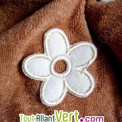 Doudou g�ant souriant en coton bio (sans fleur)