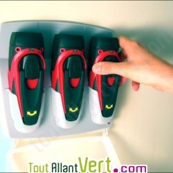 Bo�tier d\'�clairage de secours : 3 Lampes autosuffisantes inclus