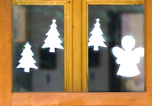 Fen�tres d�cor�es au blanc de meudon pour les f�tes de No�l