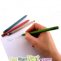 Stylo papier recycl� � bille, rechargeable