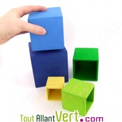 Cube empilable color� en bois, 36cm