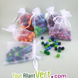 Perle multi-couleur en bois 20mm avec ficelle �lastique