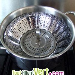 Marguerite inox pour cuire � la vapeur sur tous les plats