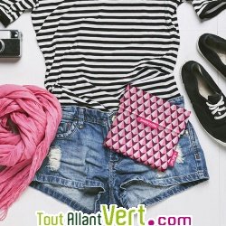 Pochette go�ter r�utilisable et lavable ferm�e par velcro 18cm pour emporter son encas