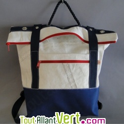 Grand sac � dos en voile de bateau recycl�, 42 cm