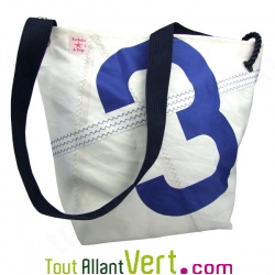 Sac d\'�paule ou besace zipp� en voile de bateau recycl�, 35x42cm