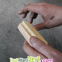 Brosse  ongles du bricoleur, fibres sisal et bois de htre, 10,5 cm