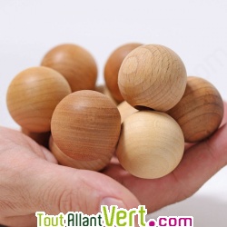 Hochet boule en bois naturel pour b�b�