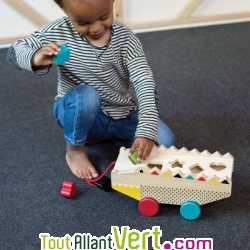 Jouet 2-en-1 � tirer Croco 29cm et jeu de tri de formes en bois