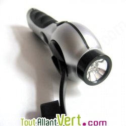 Lampe 3 Leds � manivelle longue dur�e + chargeur t�l�phone
