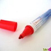 Marqueur permanent rouge rond, alcool