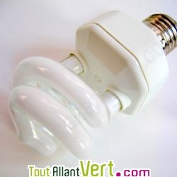 Ampoule H�lice Plein spectre 11W eq. 60W embase E27 600 lm