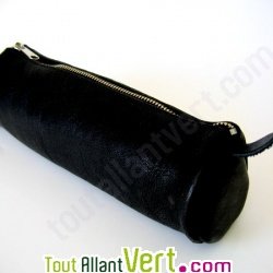 Trousse en cuir ronde couleur noir tannage v�g�tal